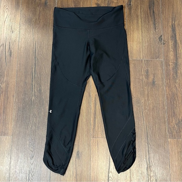 Under Armour Cropped Black Compression Tights SZ LG - Picture 2 of 5